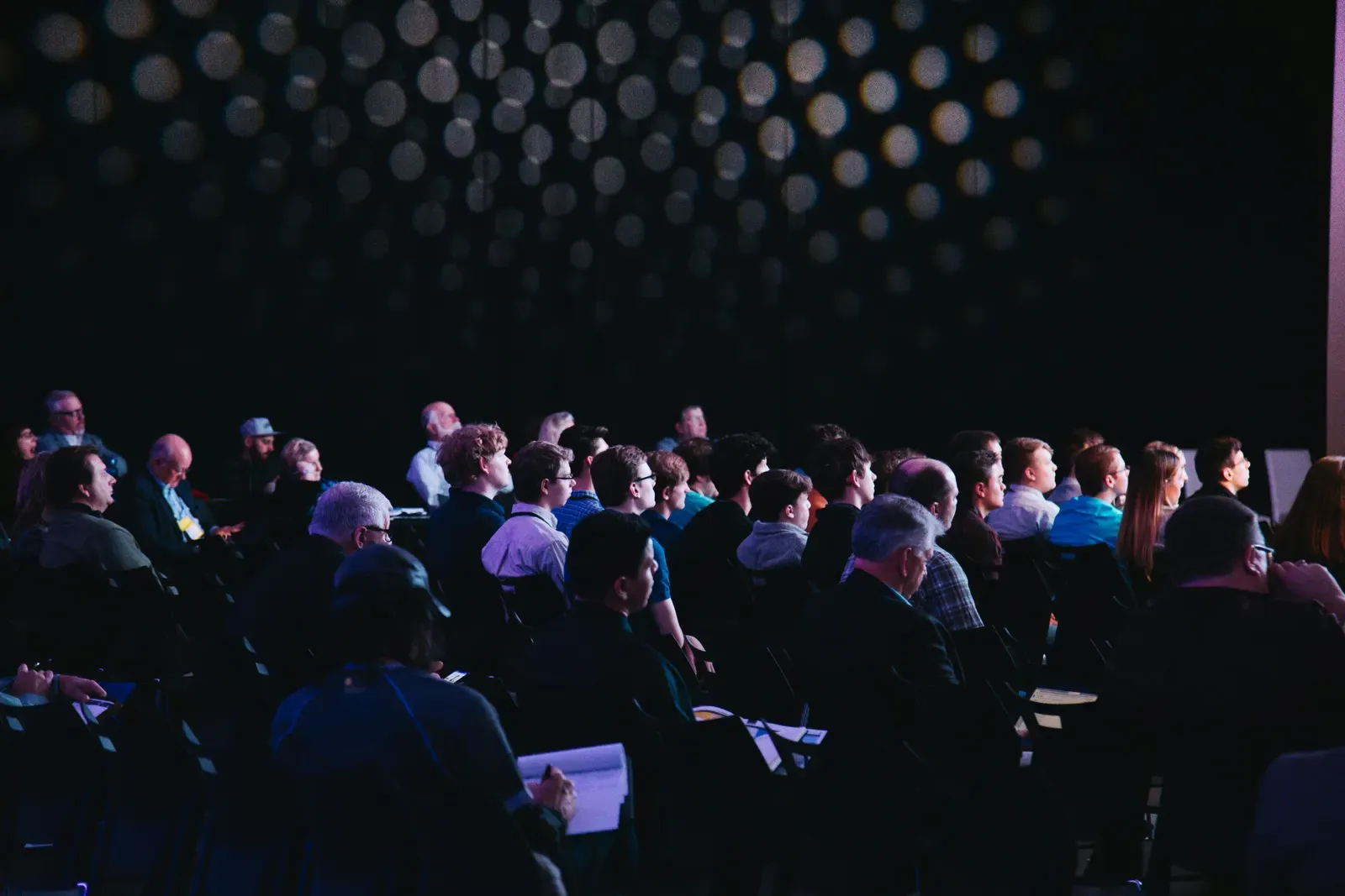 Convention professionnelle dans une salle de séminaire